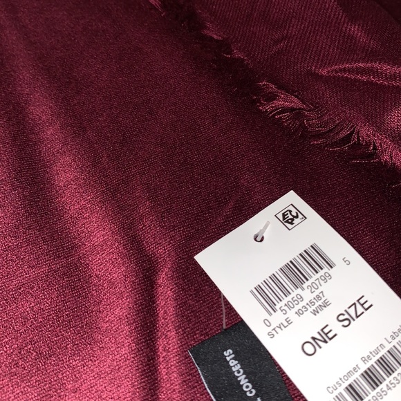 New-I.N.C Raspberry Scarf - Picture 4 of 4